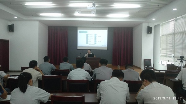 361568774038735.jpg 劉軍講解《技控改進的方法與應(yīng)用》.jpg